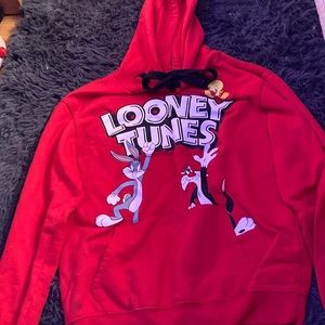 It’s in pretty good condition there is no stains or rips.